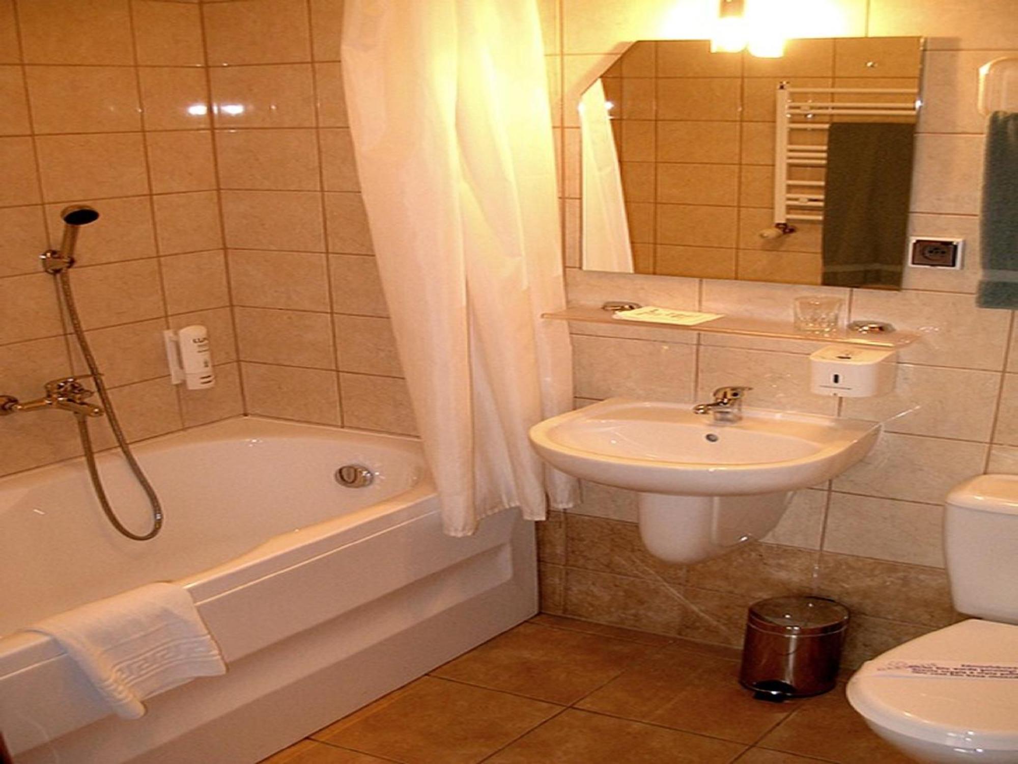 Pensjonat Zacisze Plewiska Zimmer foto