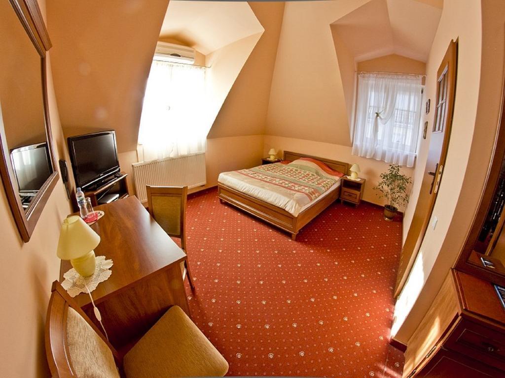 Pensjonat Zacisze Plewiska Zimmer foto