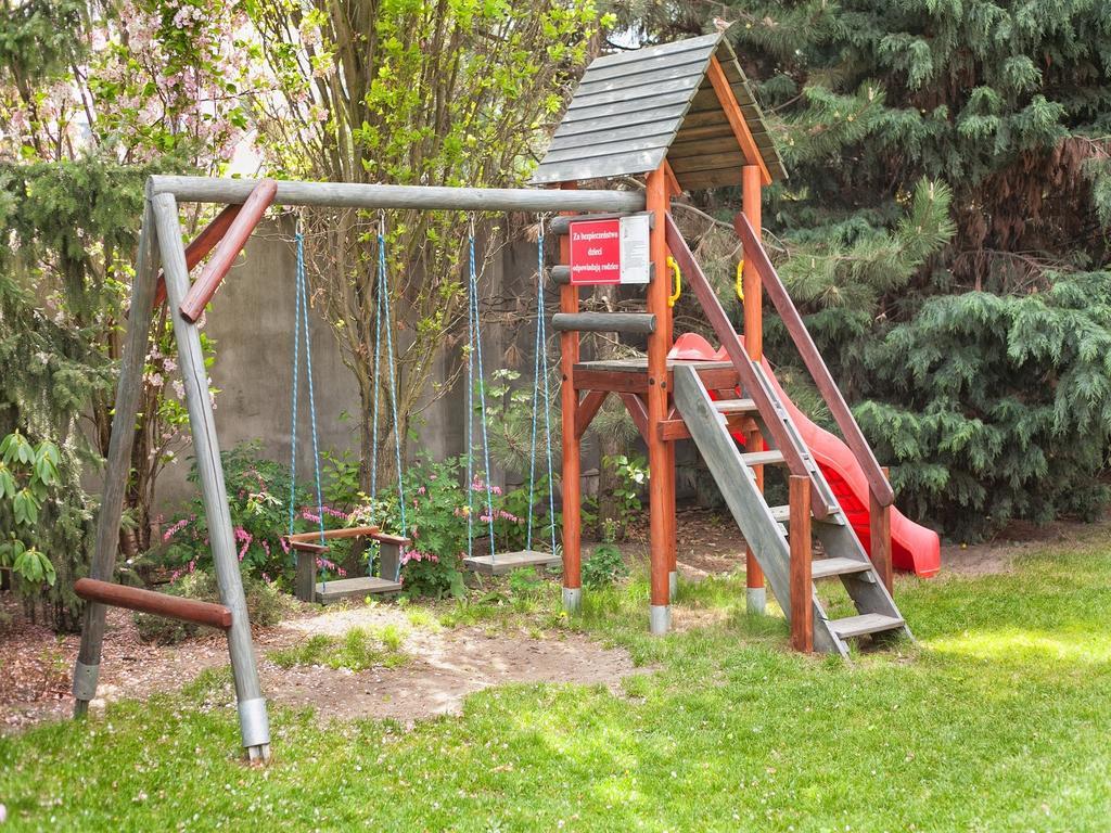 Pensjonat Zacisze Plewiska Exterior foto