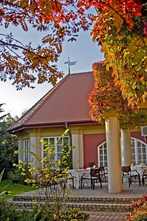 Pensjonat Zacisze Plewiska Exterior foto